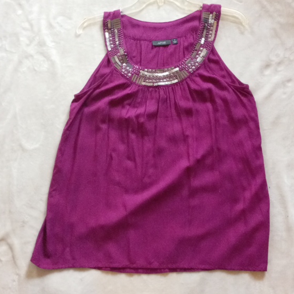 Blouse - Picture 2 of 3